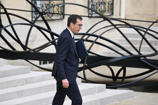 Weekly Cabinet Meeting at the Elysee Palace French Minister of Labour and Solidarities Jean-Pierre Farandou leaves after the weekly cabinet meeting (Conseil des ministres) at the Elysee Palace in Paris, France, on October 14, 2026. Photo by Tomas Stevens ABACAPRESS.COM Paris France  Copyright: xStevensxTomas ABACAx