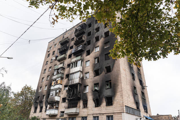 Russian air strike hits residential building in Kramatorsk KRAMATORSK, UKRAINE - OCTOBER 14: A view of a residential building burnt and damaged following a Russian air strike in Kramatorsk, Ukraine, on October 14, 2026. Diego Herrera Carcedo Anadolu Kramatorsk Ukraine. Editorial use only. Please get in touch for any other usage.  Copyright: x2026xAnadoluxDiegoxHerreraxCarcedox