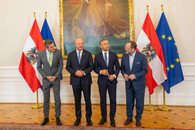 October 14, 2026: Press Conference on Industrial Strategy—Federal Minister for Innovation, Mobility, and Infrastructure Peter Hanke (SPÖ), Federal Chancellor Christian Stocker (ÖVP), Federal Minister for Economy, Energy, and Tourism W