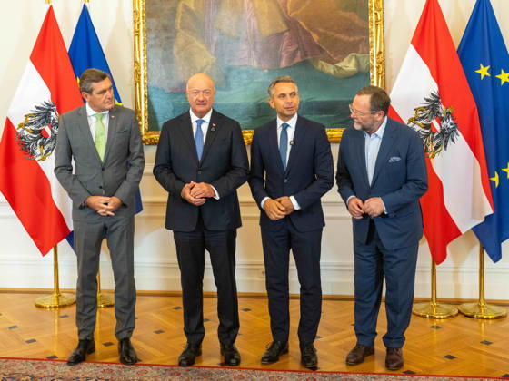 October 14, 2026: Press Conference on Industrial Strategy—Federal Minister for Innovation, Mobility, and Infrastructure Peter Hanke (SPÖ), Federal Chancellor Christian Stocker (ÖVP), Federal Minister for Economy, Energy, and Tourism Wolf