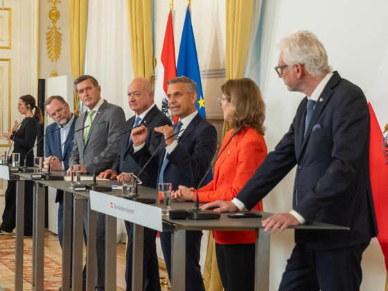 October 14, 2026 Press Conference on Industrial Strategy: Sepp Schellhorn (NEOS), State Secretary at the Federal Ministry for European and International Affairs; Peter Hanke (S