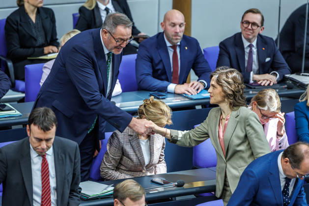 Bundestag: Alexander Schweitzer (SPD), Federal Minister of Labor and Social Affairs, after being sworn in at the German Bundestag on October 14, 2026, in Berlin, Berlin, Berlin, Germany, Bundestag