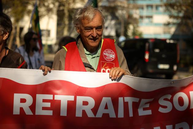 PENSION PROTEST Thomas Padilla MAXPPP Paris FRANCE October 14, 2026 PROTEST IN DEFENSE OF PENSIONS NEAR THE AGIRC ARRCO HEADQUARTERS—a demonstration called by the CGT trade union to demand that supplemental pensions be indexed to inflation following the 2026 freeze, between Place de la Bastille and the headquarters of the Agirc Arrco pension scheme, in Paris, on October 14, 2026, Paris, FRANCE  Copyright: xMAXPPPxThomasxPadillax TPA261014023 TPA261014023