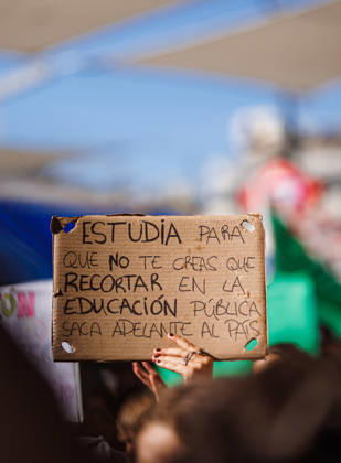 Gathering at Puerta del Sol due to the indefinite public education strike in Madrid. Gathering at Puerta del Sol due to the indefinite public education strike in Madrid. The indefinite strike by Madrid s teaching staff began this Wednesday, October 14. Teachers, students, and families are mobilizing at all levels, from preschool to university. October 14, 2026 in Madrid, Spain. Madrid Spain Copyright: xPabloxGarcia PGSxPhotoxAgencyx