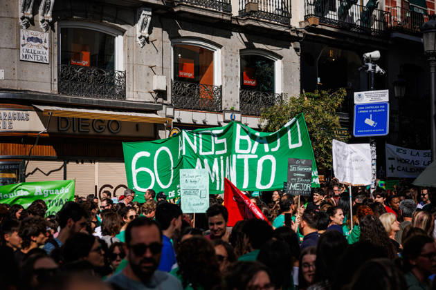 Gathering at Puerta del Sol due to the indefinite public education strike in Madrid. Gathering at Puerta del Sol due to the indefinite public education strike in Madrid. The indefinite strike by Madrid s teaching staff began this Wednesday, October 14. Teachers, students, and families are mobilizing at all levels, from preschool to university. October 14, 2026 in Madrid, Spain. Madrid Spain Copyright: xPabloxGarcia PGSxPhotoxAgencyx