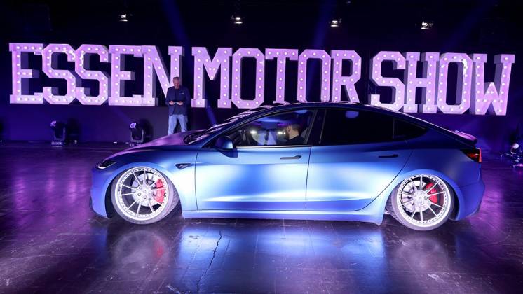Carwalk at the Essen Motor Show: Extensive photo gallery of spectacular cars ** FOR EDITORIAL USE ONLY ** EDITORIAL USE ONLY ** p Tesla Model 3 Performance Highland at the Essen Motor Show on October 14, 2026, at Messe Essen in Essen-Rüttenscheid, Germany, North Rhine-Westphalia, Essen. Copyright ChristofxKöpsel Copyright: ChristofxKöpsel doc88101o6c64l9qkt016or ,EDITORIAL USE ONLY Copyright: ChristofxKöpsel