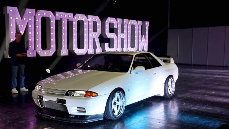 Carwalk at the Essen Motor Show: Extensive photo gallery of spectacular cars ** FOR EDITORIAL USE ONLY ** EDITORIAL USE ONLY ** p Nissan Skyline BNR32 GT-R V Spec II at the Essen Motor Show on October 14, 2026, at Messe Essen in Essen-Rüttenscheid, Germany, North Rhine-Westphalia, Essen. Copyright ChristofxKöpsel Copyright: ChristofxKöpsel doc88101kxfq9511zfb3uyo ,EDITORIAL USE ONLY Copyright: ChristofxKöpsel