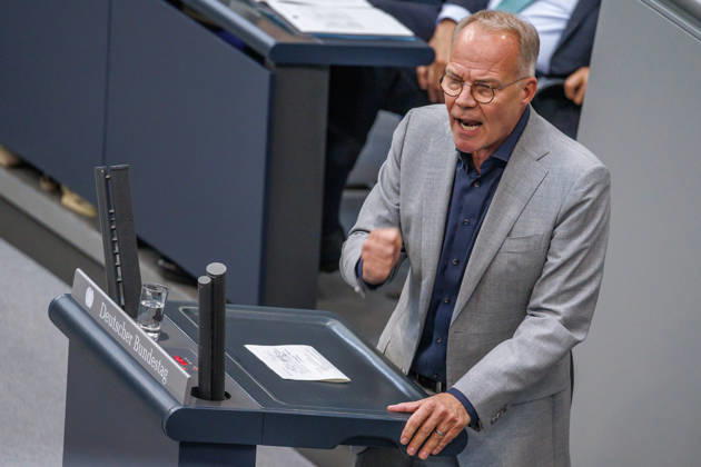 Bundestag: Matthias Miersch (SPD) at the German Bundestag on October 14, 2026, in Berlin, Berlin, Berlin, Germany, Bundestag