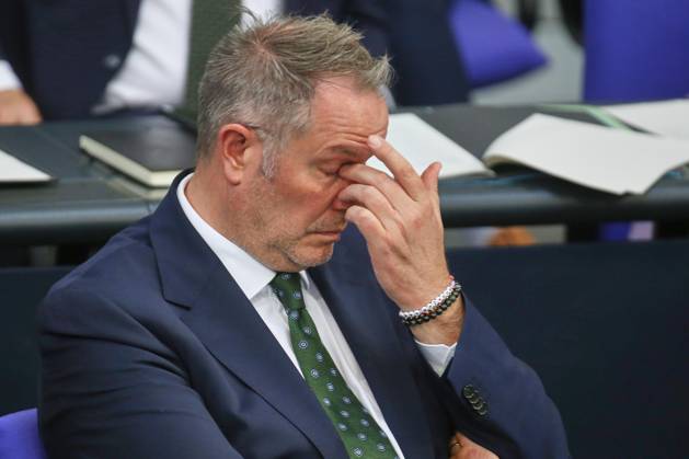 Berlin, Germany, October 14, 2026 German Bundestag 101st Session of the Bundestag Federal Minister of Labor and Social Affairs Alexander Schweitzer, SPD Copyright: xdtsxNachrichtenagenturx dts_138770