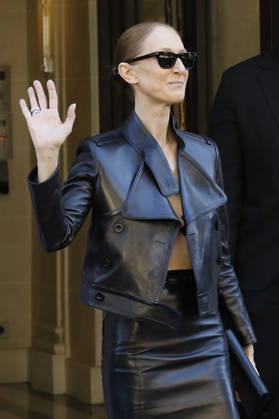 Céline Dion greets her fans as she leaves theRoyal Monceau Hotel in Paris before heading to the La Plénitude Arena at Paris La Défense to continue her concert series on October 14, 2026 Marc Ausset Lacroix Bestimage Céline Dion greets fans as she leaves the Royal Monceau Hotel in Paris before heading to the La Plénitude Arena at Paris La Défense to continue her concert series on October 14, 2026, Paris, France  Copyright: xMarcxAussetxLacroixx xBestimagexMarcxAussetxLacroixx xBestimagex
