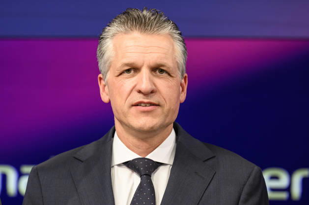 Pictured, from left: Thorsten Frei, CDU Union parliamentary group leader, GER, Berlin, studio, guest on *Maischberger*, political talk show, TV, program, with host Sandra Maischberger, Das Erste, from Adlershof, Studio 20, October 14, 2026, Copyright: HMBxMedia UwexKoch