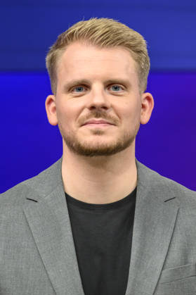 Pictured, from left: Tim Klüssendorf, SPD Secretary General, GER, Berlin, studio, guest on Maischberger, political talk show, TV, program, with host Sandra Maischberger, Das Erste, from Adlershof, Am Studio 20, October 14, 2026, Copyright: HMBxMedia UwexKoch