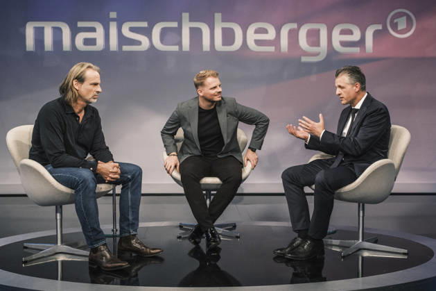 Pictured, from left: Richard David Precht, philosopher; Tim Klüssendorf, SPD Secretary General; Thorsten Frei, CDU Union parliamentary group leader; on the panel in discussion, GER, Berlin, studio, guests on Maischberger, a political talk show, TV program, hosted by Sandra Maischberger, Das Erste, from Adlershof – Studio 20, October 14, 2026, Copyright: HMBxMedia UwexKoch