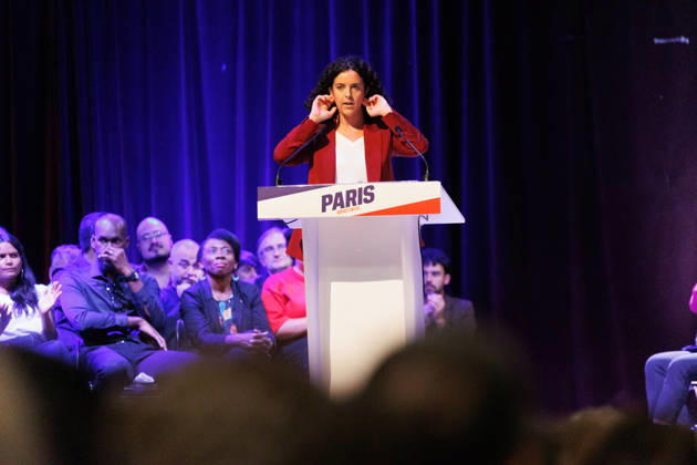 October 14, 2026: On Wednesday, October 14th at 7 p.m., La France Insoumise held a large public meeting at the Olympe de Gouges hall in support of Jean-Luc Mo lenchon s presidential candidacy. Manon Aubry attended the meeting.  - ZUMAs287 20261014_zip_s287_007 Copyright: xSadakxSouicix