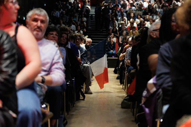 October 14, 2026: This Wednesday, October 14th, at 7:00 PM, La France Insoumise organized a large public meeting at the Salle Olympe de Gouges in support of Jean-Luc MÃ lenchon s presidential candidacy. Louis Boyard, Manon Aubry, Assa TraorÃ , Sophia Chikirou, Daniele Obono, and Sarah Legrain participated. - ZUMAs287 20261014_zip_s287_015 Copyright: xSadakxSouicix