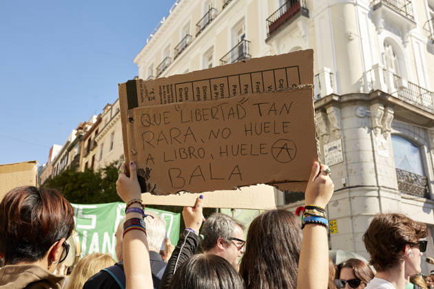 October 14, 2026, Madrid, Madrid, Spain: Students and members of the education community take part in a demonstration in central Madrid during the education strike. The march, which began at Puerta del Sol, continues along Calle de Alcala towards the headquarters of the Regional Ministry of Education of the Community of Madrid and Spain™s Ministry of Education, amid union flags, banners and chants in support of public education. Madrid Spain - ZUMAh171 20261014_zip_h171_004 Copyright: xVictoriaxHerranzx