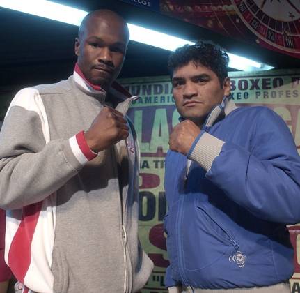 Jorge LOCOMOTORA Castro Passes Away. LA NACION ARCHIVE: PREVIEW OF THE AMB WORLD BOXING ASSOCIATION (FEDELATIN) LIGHT-HEAVYWEIGHT TITLE FIGHT BETWEEN THE AMERICAN, DERRICK HARMON (LEFT) AND THE ARGENTINE, JORGE LOCOMOTORA CASTRO (RIGHT), AT THE 14TH LATIN AMERICAN KO TO DRUGS FESTIVAL, AT LUNA PARK ON MAY 24, 2005. EDITORIAL USE ONLY  Copyright: xGDA LaxNacion Argentina-xTodosxlosxderechosxreservados.xProhibidoxelxusoxoxreproducci&oacute;nxdexestaximagenxenxArgentinax LAxNACIONx arlanacionpic069488