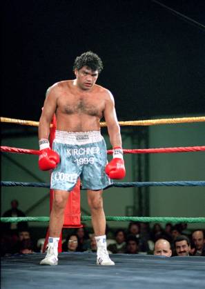 Jorge LOCOMOTORA Castro Dies ARCHIVE LA NACION BOXING JORGE LOCOMOTORA CASTRO VS. MIGUEL ANGEL ROBLEDO IN BERAZATAGUI ROA WON EDITORIAL USE ONLY  Copyright: xGDA LaxNacion Argentina-xTodosxlosxderechosxreservados.xProhibidoxelxusoxoxreproducci&oacute;nxdexestaximagenxenxArgentinax LAxNACION COLABORADORx arlanacionpic069489