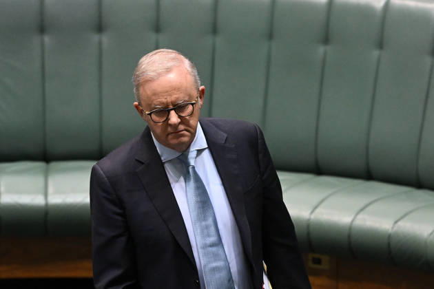 QUESTION TIME, Australian Prime Minister Anthony Albanese arrives during Question Time in the House of Representatives at Parliament House in Canberra, Thursday, October 15, 2026. ( NO ARCHIVING CANBERRA AUSTRALIAN CAPITAL TERRITORY Australia  Copyright: xLUKASxCOCHx 20261015137145776711