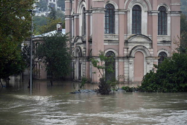 Historic Sadabat Mosque and surrounding structures submerged as Kagithane Stream overflows in Istanbul ISTANBUL, TURKIYE - OCTOBER 15: Floodwaters surround the historic Sadabat Camii (Aziziye Mosque) and surrounding structures in the Kagithane district of Istanbul, Turkiye on October 15, 2026. Heavy downpours caused the Kagithane Stream to overflow its banks, inundating nearby historical sites, courtyards, and streets. Isa Terli Anadolu Istanbul Turkey. Editorial use only. Please get in touch for any other usage.  Copyright: x2026xAnadoluxIsaxTerlix