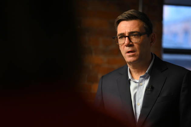 Britain Politics Britain s Prime Minister Andy Burnham lspeaks to employees during his visit of the King s Trust charity in Manchester, England, Thursday, Oct. 15, 2026., Credit:Avalon.red PA ROTA - B68 Avalon GBR, Manchester  Copyright: xAvalon.redx xPAxROTAx-xB68x xAvalonx 1143595364