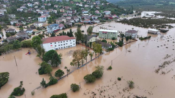 Heavy rain causes flooding in Turkiye s Sakarya SAKARYA, TURKIYE - OCTOBER 15: An aerial view of flooded homes and businesses in the Daricayiri neighborhood of Karasu district in Sakarya, Turkiye, following heavy rainfall that has continued since the previous evening, on October 15, 2026. The neighborhood entrance is closed to traffic due to flooding. Ibrahim Yozoglu Anadolu Sakarya Turkey. Editorial use only. Please get in touch for any other usage.  Copyright: x2026xAnadoluxIbrahimxYozoglux