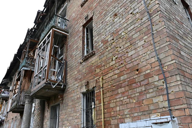 Aftermath Of A Russian Drone Attack In Kyiv, 15 Oct 2026 The damaged facade of a residential building following a strike by a Russian Geran-5 drone during Russia s attack on Ukraine in Kyiv, Ukraine, on October 15, 2026. Kyiv Ukraine  Copyright: xOleksandrxGusevx originalFilename: gusev-notitle261015_npXu0.jpg
