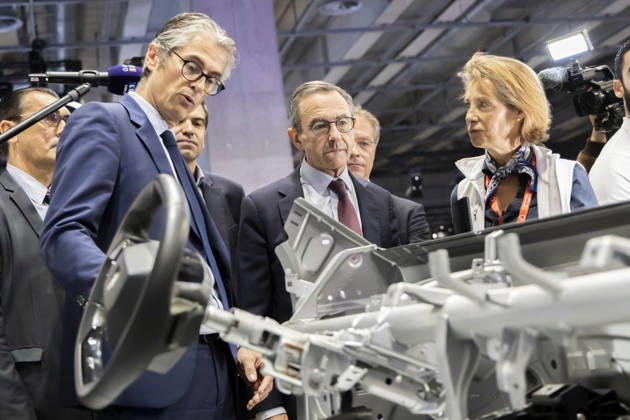 Paris, France October 15, 2026 - Paris Motor Show - Bruno Retailleau POLITIQUE, RETAILLEAU, LR, LES REPUBLICAINS, CAMPAGNE ELECTORALE, SALON DE L AUTOMOBILE, VOITURE, ECONOMIE  Copyright: xVincentxIsorex