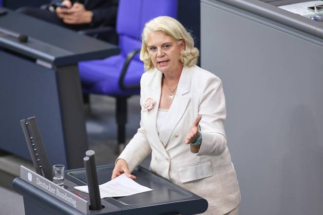Berlin, Germany, October 15, 2026 German Bundestag 102nd Session of the Bundestag Saskia Ludwig, CDU Copyright: xdtsxNachrichtenagenturx dts_139318