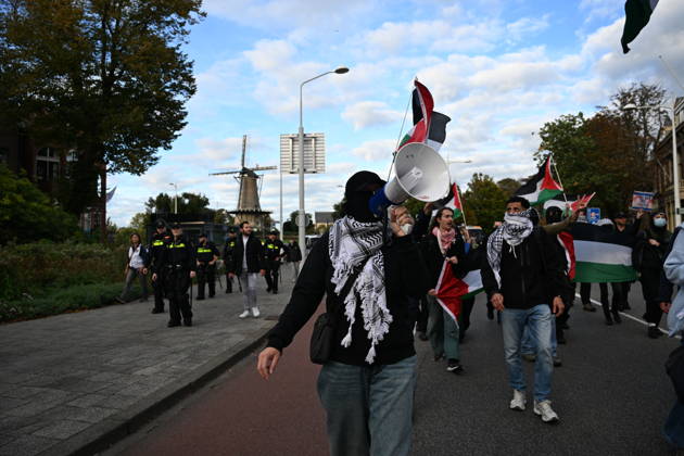 Pro-Palestinian demonstration ahead of UEFA Europa League match between AZ Alkmaar v Hapoel Be er Sheva in Netherlands ALKMAAR, NETHERLANDS - OCTOBER 15: Pro-Palestinian demonstrator groups gather near AFAS Stadium to protest the UEFA Europa League football match between AZ Alkmaar and Hapoel Be er Sheva in Alkmaar, Netherlands on October 15, 2026. Security measures were heightened around the venue during the protest ahead of the match. Mouneb Taim Anadolu Alkmaar Netherlands. Editorial use only. Please get in touch for any other usage.  Copyright: x2026xAnadoluxMounebxTaimx