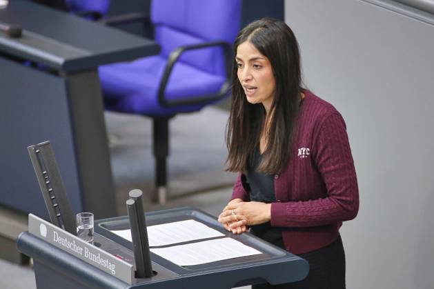 Berlin, Germany, October 15, 2026 German Bundestag 102nd Session of the Bundestag Rasha Nasr, SPD Copyright: xdtsxNachrichtenagenturx dts_139261