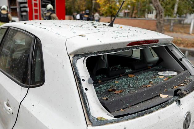 Russian attack towards civilian infrastructure in Ukraine’s Poltava DNIPRO, UKRAINE - OCTOBER 15: (----EDITORIAL USE ONLY - MANDATORY CREDIT - DNIPROPETROVSK REGIONAL MILITARY ADMINISTRATION OF UKRAINE HANDOUT - NO MARKETING NO ADVERTISING CAMPAIGNS - DISTRIBUTED AS A SERVICE TO CLIENTS---- HANDOUT - NO MARKETING NO ADVERTISING CAMPAIGNS - DISTRIBUTED AS A SERVICE TO CLIENTS----) A view of the destruction after the Russian combined attack towards civilian infrastructure and damaged a school building, an apartment building, three private houses, an administrative building, and four vehicles on Poltava, Ukraine on October 15, 2026. Dnipropetrovsk Regional Military Anadolu Dnipropetrovs ka Oblast Ukraine. Editorial use only. Please get Copyright: x2026xAnadoluxDnipropetrovskxRegionalxMilitaryx
