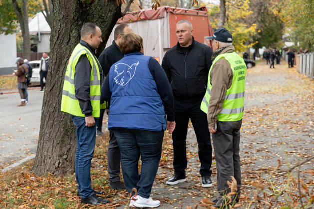 Russian attack towards civilian infrastructure in Ukraine’s Poltava DNIPRO, UKRAINE - OCTOBER 15: (----EDITORIAL USE ONLY - MANDATORY CREDIT - DNIPROPETROVSK REGIONAL MILITARY ADMINISTRATION OF UKRAINE HANDOUT - NO MARKETING NO ADVERTISING CAMPAIGNS - DISTRIBUTED AS A SERVICE TO CLIENTS---- HANDOUT - NO MARKETING NO ADVERTISING CAMPAIGNS - DISTRIBUTED AS A SERVICE TO CLIENTS----) A view of the destruction after the Russian combined attack towards civilian infrastructure and damaged a school building, an apartment building, three private houses, an administrative building, and four vehicles on Poltava, Ukraine on October 15, 2026. Dnipropetrovsk Regional Military Anadolu Dnipropetrovs ka Oblast Ukraine. Editorial use only. Please get  Copyright: x2026xAnadoluxDnipropetrovskxRegionalxMilitaryx