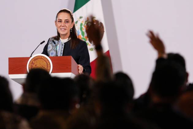 October 15, 2026: TO-45477- Ciudad de M& xe9;xico. 2026-10 -15. Claudia Sheinbaum Pardo, President of Mexico, during the daily morning press conference in the Treasury Room of the National Palace in Mexico City Alejandro God& xcd;nez Clasos.com.mx  - ZUMAcs4_ 20261015_faa_cs4_011 Copyright: xAlejandroxGod& Xed;Nezx