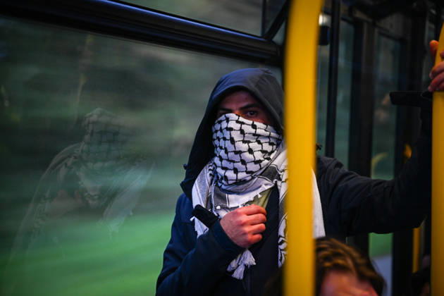 Pro-Palestinian protest in Netherlands ahead of AZ Alkmaar-Hapoe ALKMAAR, NETHERLANDS - OCTOBER 15: Pro-Palestinian demonstrator groups gather near AFAS Stadium to protest the UEFA Europa League football match between AZ Alkmaar and Hapoel Be er Sheva in Alkmaar, Netherlands on October 15, 2026. Security measures were heightened around the venue during the protest ahead of the match. Mouneb Taim Anadolu Alkmaar Netherlands. Editorial use only. Please get in touch for any other usage.  Copyright: x2026xAnadoluxMounebxTaimx