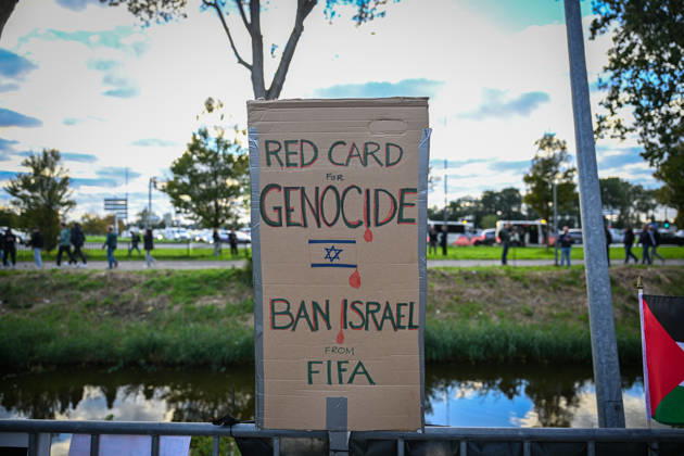 Pro-Palestinian protest in Netherlands ahead of AZ Alkmaar-Hapoe ALKMAAR, NETHERLANDS - OCTOBER 15: Pro-Palestinian demonstrator groups gather near AFAS Stadium to protest the UEFA Europa League football match between AZ Alkmaar and Hapoel Be er Sheva in Alkmaar, Netherlands on October 15, 2026. Security measures were heightened around the venue during the protest ahead of the match. Mouneb Taim Anadolu Alkmaar Netherlands. Editorial use only. Please get in touch for any other usage.  Copyright: x2026xAnadoluxMounebxTaimx