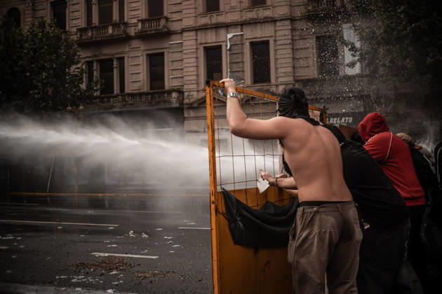October 15, 2026, Buenos Aires, Buenos Aires, Argentina: Police forces deploy tear gas, water cannon trucks and rubber bullets against demonstrators during the Fifth Federal University March near Congress, as protesters demand the implementation of the University Funding Law and oppose President Javier Milei™s austerity policies. The protest takes place amid the government™s broader deregulation agenda, including Decree 70 2023 Buenos Aires Argentina - ZUMAf175 20261015_zip_f175_027 Copyright: xDaniellaxFernandezxRealinx