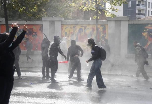 Protesters Clash with Police During a Demonstration in Tirana, Albania. Protesters throw stones at riot police during an anti-government demonstration in central Tirana on October 15, 2026, as protests continued for a third consecutive day over university conditions and demands for the resignation of Albanian Prime Minister Edi Rama. The latest rally follows two nights of violence in the capital, during which protesters and riot police clashed, police used water cannons and tear gas, and demonstrators damaged government offices and shops and set fire to several buildings. Light Studio Agency Malton Dibra Tirana Albania Copyright: xLightxStudioxAgencyx xMaltonxDibrax