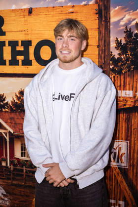 Calvin Steiner at the premiere of Season 2 of the reality TV show *Der Promihof* at the Gertrudenhof adventure farm in Hürth, October 14, 2026 Foto:xT.xNgox xFuturexImagex promihof_6026
