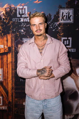 Brian Gamlien at the premiere of Season 2 of the reality TV show *Der Promihof* at the Gertrudenhof adventure farm in Hürth, October 14, 2026 Foto:xT.xNgox xFuturexImagex promihof_6040