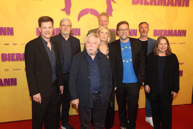 Benjamin Herrmann, Martin Hagemann, Wolf Biermann, Michael Souvignier, Pamela Biermann, Jens Meurer, and guests at the premiere of the documentary *Biermann* at Kino International in Berlin, October 15, 2026 Copyright: xAgenturxMatthiasxWehnertx xM.xGränzdörferx