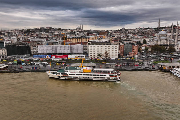 Heavy rain turns Istanbul’s coastal waters brown ISTANBUL, TURKIYE - OCTOBER 16: An aerial view of the brown-colored waters along parts of the Bosphorus and the Golden Horn in Istanbul, Turkiye, following heavy rainfall, on October 16, 2026. Hakan Akgun Anadolu Istanbul Turkey. Editorial use only. Please get in touch for any other usage.  Copyright: x2026xAnadoluxHakanxAkgunx