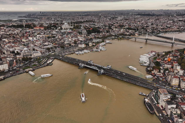 Heavy rain turns Istanbul’s coastal waters brown ISTANBUL, TURKIYE - OCTOBER 16: An aerial view of the brown-colored waters along parts of the Bosphorus and the Golden Horn in Istanbul, Turkiye, following heavy rainfall, on October 16, 2026. Hakan Akgun Anadolu Istanbul Turkey. Editorial use only. Please get in touch for any other usage.  Copyright: x2026xAnadoluxHakanxAkgunx