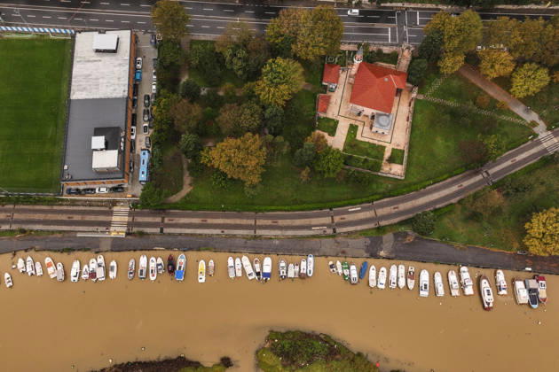 Heavy rain turns Istanbul’s coastal waters brown ISTANBUL, TURKIYE - OCTOBER 16: An aerial view of the brown-colored waters along parts of the Bosphorus and the Golden Horn in Istanbul, Turkiye, following heavy rainfall, on October 16, 2026. Hakan Akgun Anadolu Istanbul Turkey. Editorial use only. Please get in touch for any other usage.  Copyright: x2026xAnadoluxHakanxAkgunx