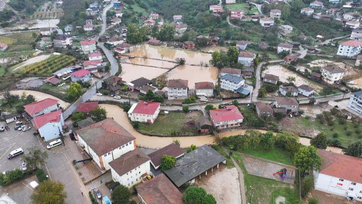 Heavy rain continues to affect Sakarya SAKARYA, TURKIYE - OCTOBER 16: An aerial view of floodwaters surrounding homes and roads in the Daricayiri neighborhood of Karasu district in Sakarya, Turkiye, on October 16, 2026. Heavy rainfall that began on the evening of the previous day continued to affect the province, and the area was seen from the air after flooding struck the neighborhood. Ibrahim Yozoglu Anadolu Sakarya Turkey. Editorial use only. Please get in touch for any other usage.  Copyright: x2026xAnadoluxIbrahimxYozoglux