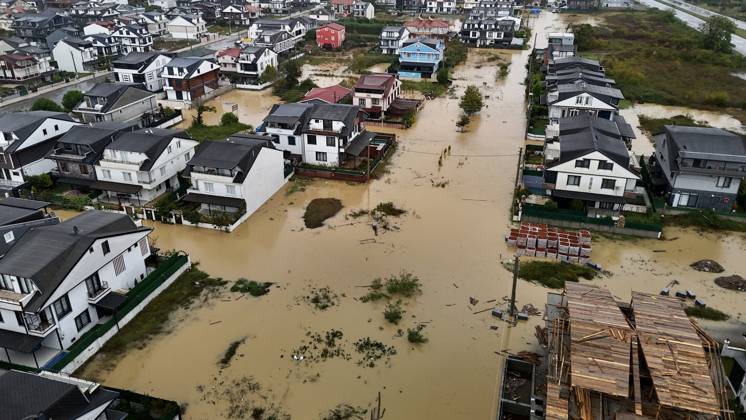 Heavy rain causes flooding in Turkiye s Sakarya SAKARYA, TURKIYE - OCTOBER 16: An aerial view of Alandere neighborhood in Kocaali district of Sakarya, Turkiye, where parts of the area are submerged in water following heavy rainfall, on October 16, 2026. Davut Genc Anadolu Sakarya Turkey. Editorial use only. Please get in touch for any other usage.  Copyright: x2026xAnadoluxDavutxGencx