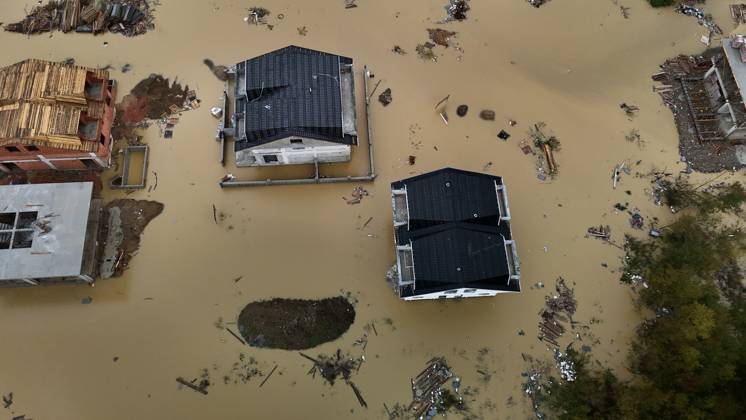Heavy rain causes flooding in Turkiye s Sakarya SAKARYA, TURKIYE - OCTOBER 16: An aerial view of Alandere neighborhood in Kocaali district of Sakarya, Turkiye, where parts of the area are submerged in water following heavy rainfall, on October 16, 2026. Davut Genc Anadolu Sakarya Turkey. Editorial use only. Please get in touch for any other usage.  Copyright: x2026xAnadoluxDavutxGencx
