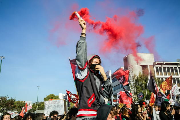 October 16, 2026, Master, Rome, Italy: High school students are participating in the march organized by the Coordination of High School Students to denounce the lack of resources in public schools, staff insecurity, the cost of books and transportation, and the critical issues facing the school system. The demonstration is part of the national student mobilization. Mestre, October 16, 2026 Master Italy  - ZUMAa289 20261016_zia_a289_023 Copyright: xMircoxToniolox xAgfx