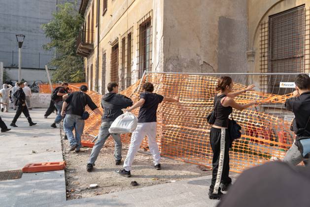 IPA89759950 - Milan, October 16, 26, Largo Cairoli, No One Is a Stranger Student Strike The march ends with the occupation of the building next to the Festa del Perdono State University campus in Sforza  Copyright: xGiuliaxSciaccax xGiuliaxSciaccax IPA89759950