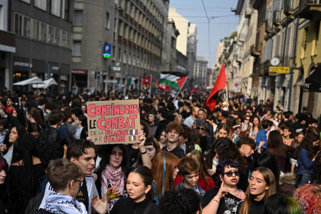 Nationwide school strike in Milan MILAN, ITALY - OCTOBER 16: Students take part in a demonstration during a nationwide school strike in Milan, Italy, on October 16, 2026. Protesters oppose the government s education policies and measures they consider discriminatory towards students of foreign origin, also highlighting demands for higher wages and an end to precarious employment in schools. Piero Cruciatti Anadolu Milan Italy. Editorial use only. Please get in touch for any other usage.  Copyright: x2026xAnadoluxPieroxCruciattix